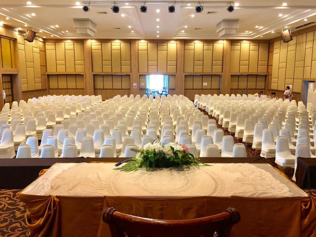 The Impress Nan Hotel Zewnętrze zdjęcie